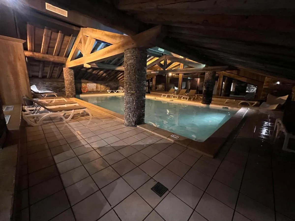 Apartamento Appartement ski aux pieds dans résidence premium piscine, sauna hamam Saint-Martin-de-Belleville