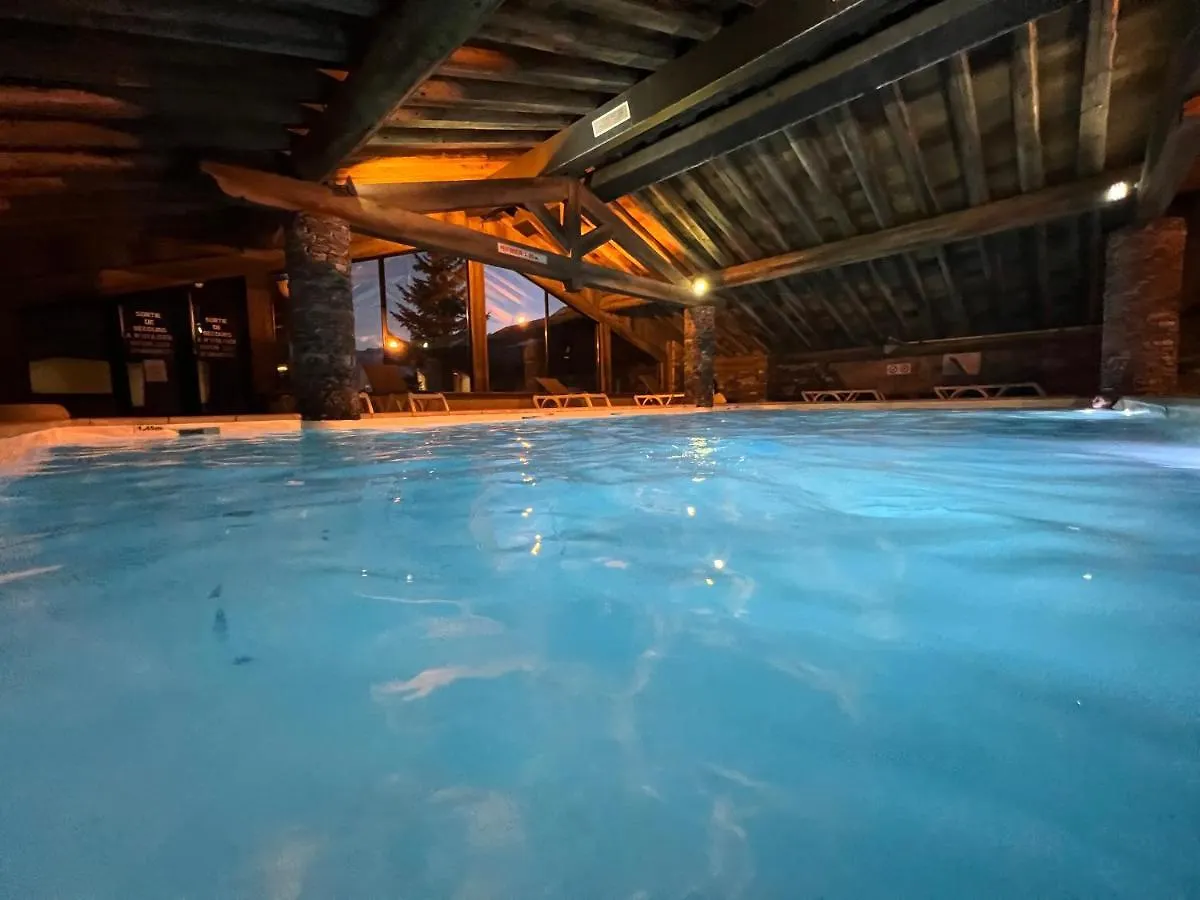 Apartamento Appartement ski aux pieds dans résidence premium piscine, sauna hamam Saint-Martin-de-Belleville